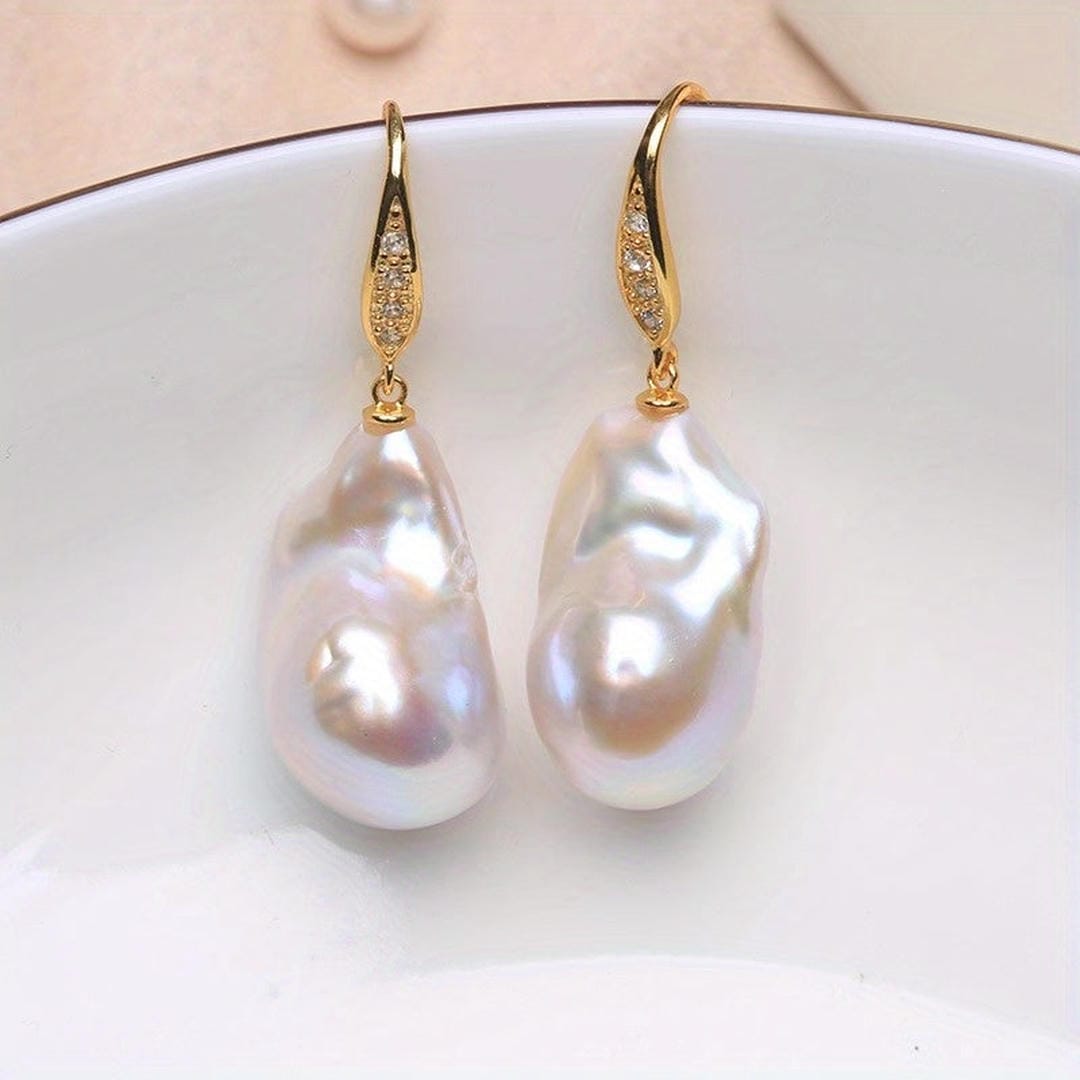 Gold Drop Earrings Kenmare with Baroque Pearl
