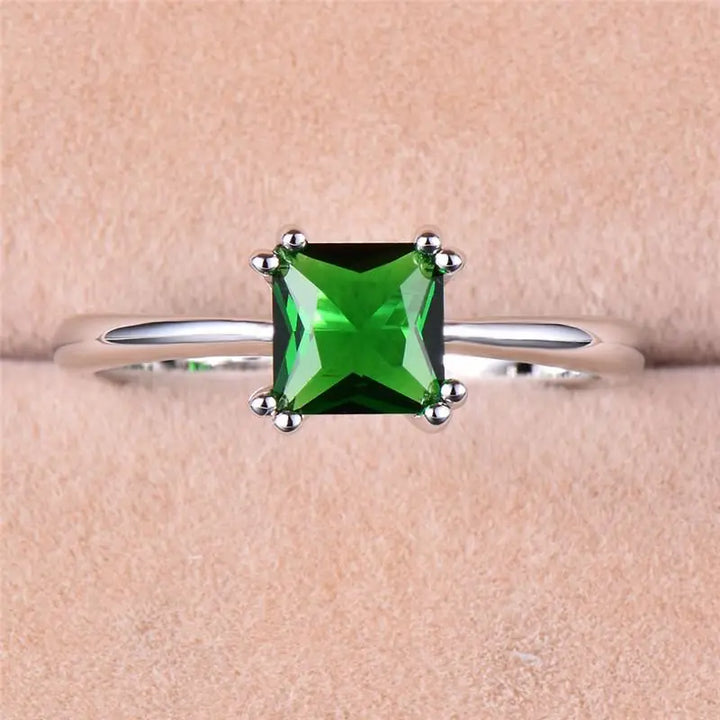 Silver Ring Éabha with Emerald