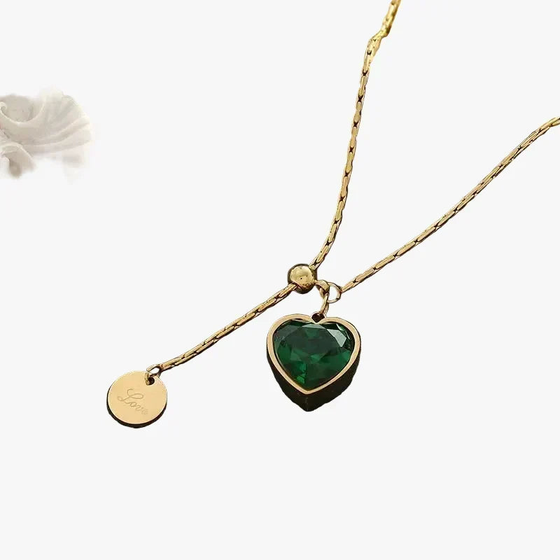 Gold Necklace Dervla with Emerald Heart