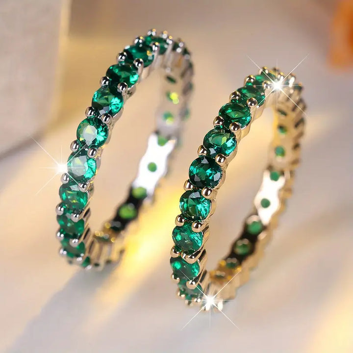 Gold Eternity Ring Clíona with Emerald