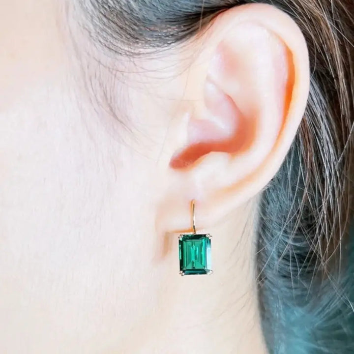 Gold Drop Earrings Fionnuala with Emerald