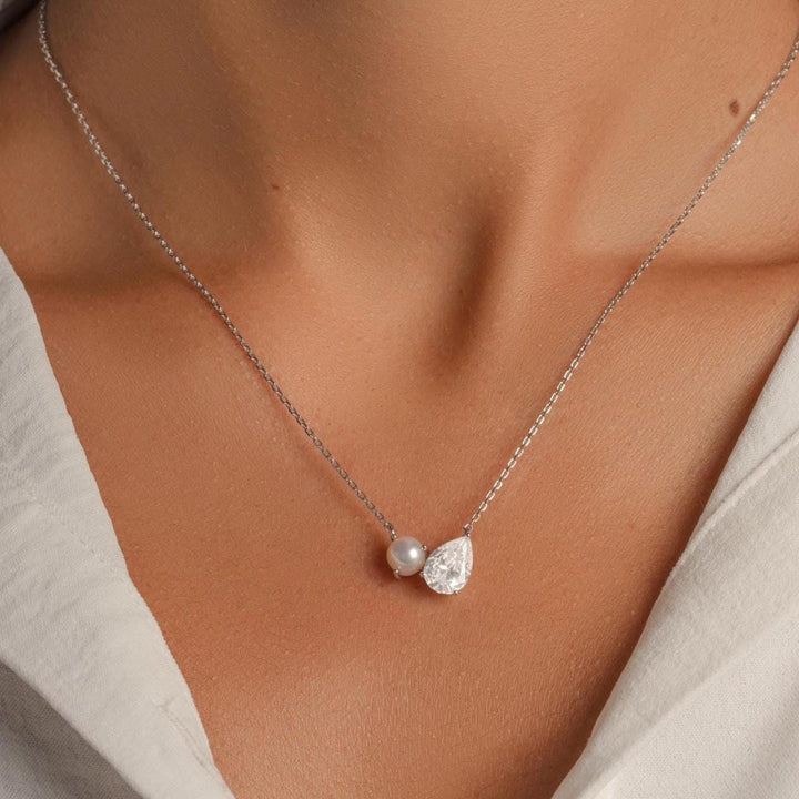 Silver Necklace Dingle with Pearl and Zirconia Teardrop