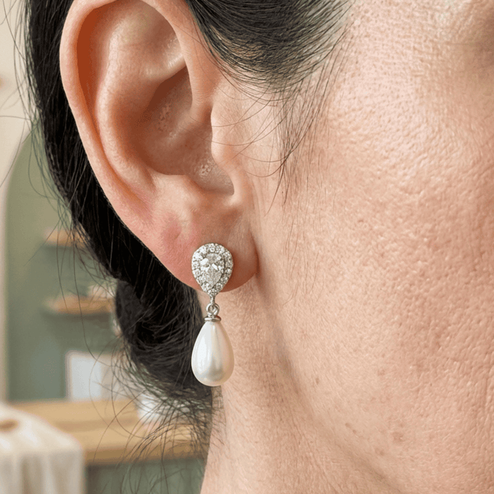 Silver Drop Earrings Saoirse with Pearl and Crystal