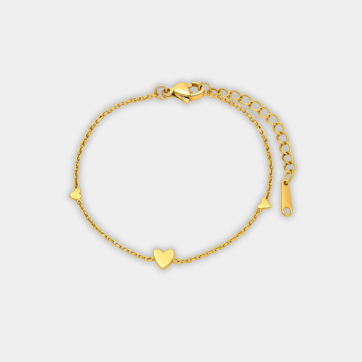 Gold Chain Bracelet Clíodhna with Heart Charms