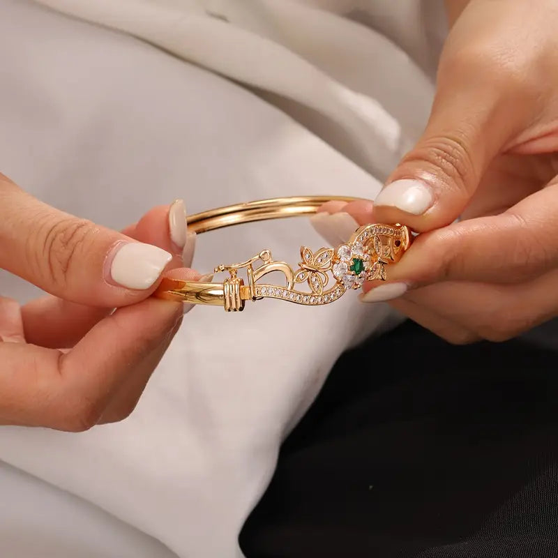 Gold Bangle Bracelet Gráinne with Emerald &amp; Zirconia