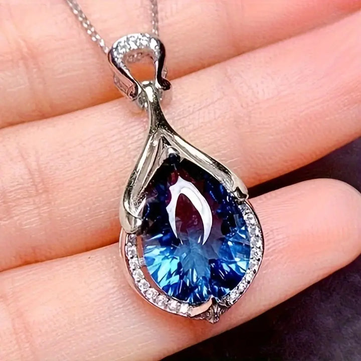 Silver Necklace Clíona with Sapphire Drop