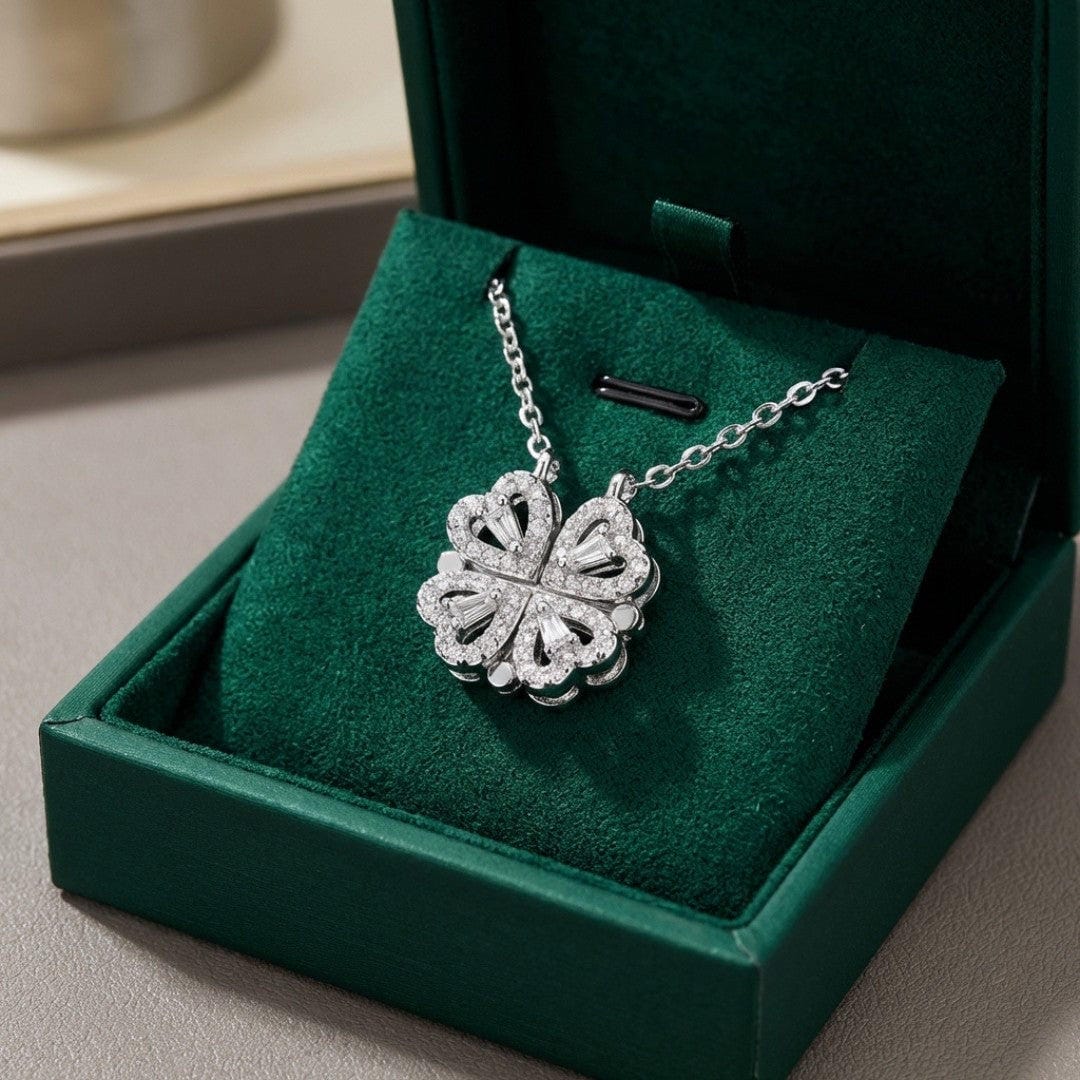 Gold Necklace Aisling with Clover Hearts and Zirconia