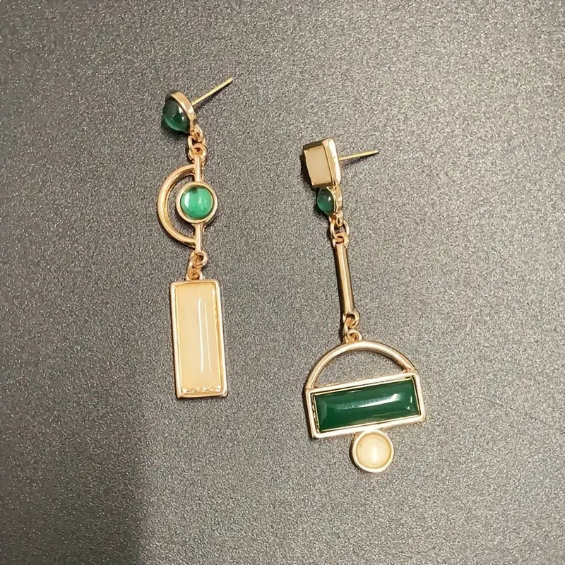 Gold Drop Earrings Bríd with Green Stones &amp; Pearl