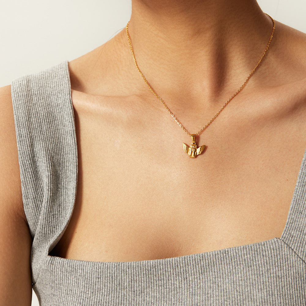 Gold Necklace Gráinne with Angel Motif