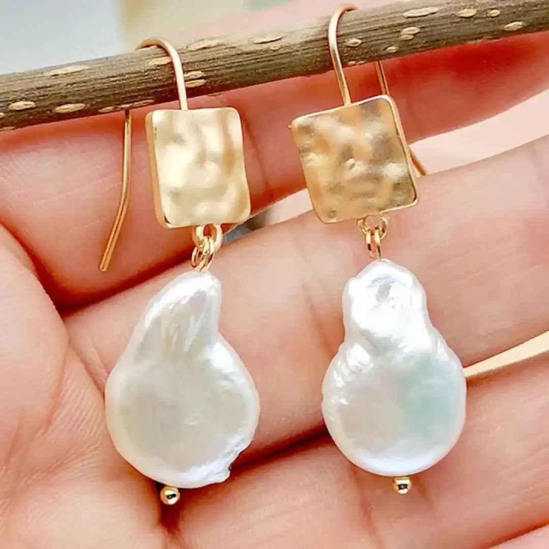 Gold Drop Earrings Killarney with Baroque Pearl