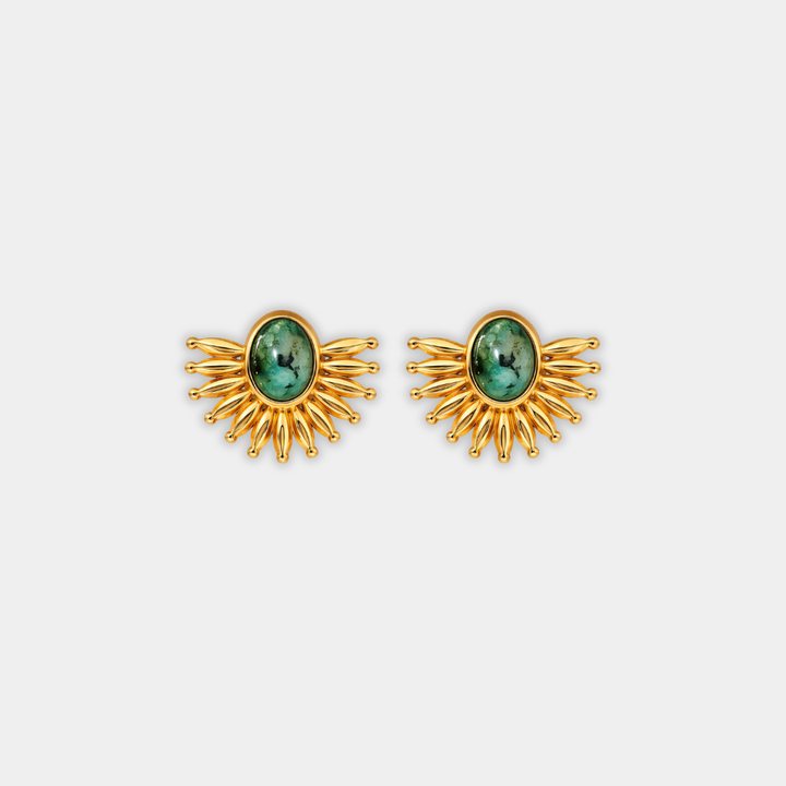 Gold Stud Earrings Éabha with Green Stone