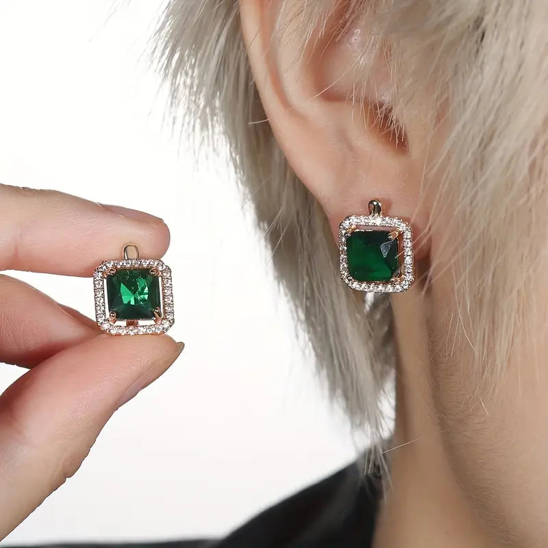 Gold Drop Earrings Treasa with Emerald