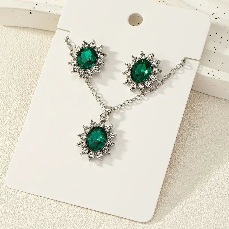 Silver Necklace Ciara with Emerald and Zirconia
