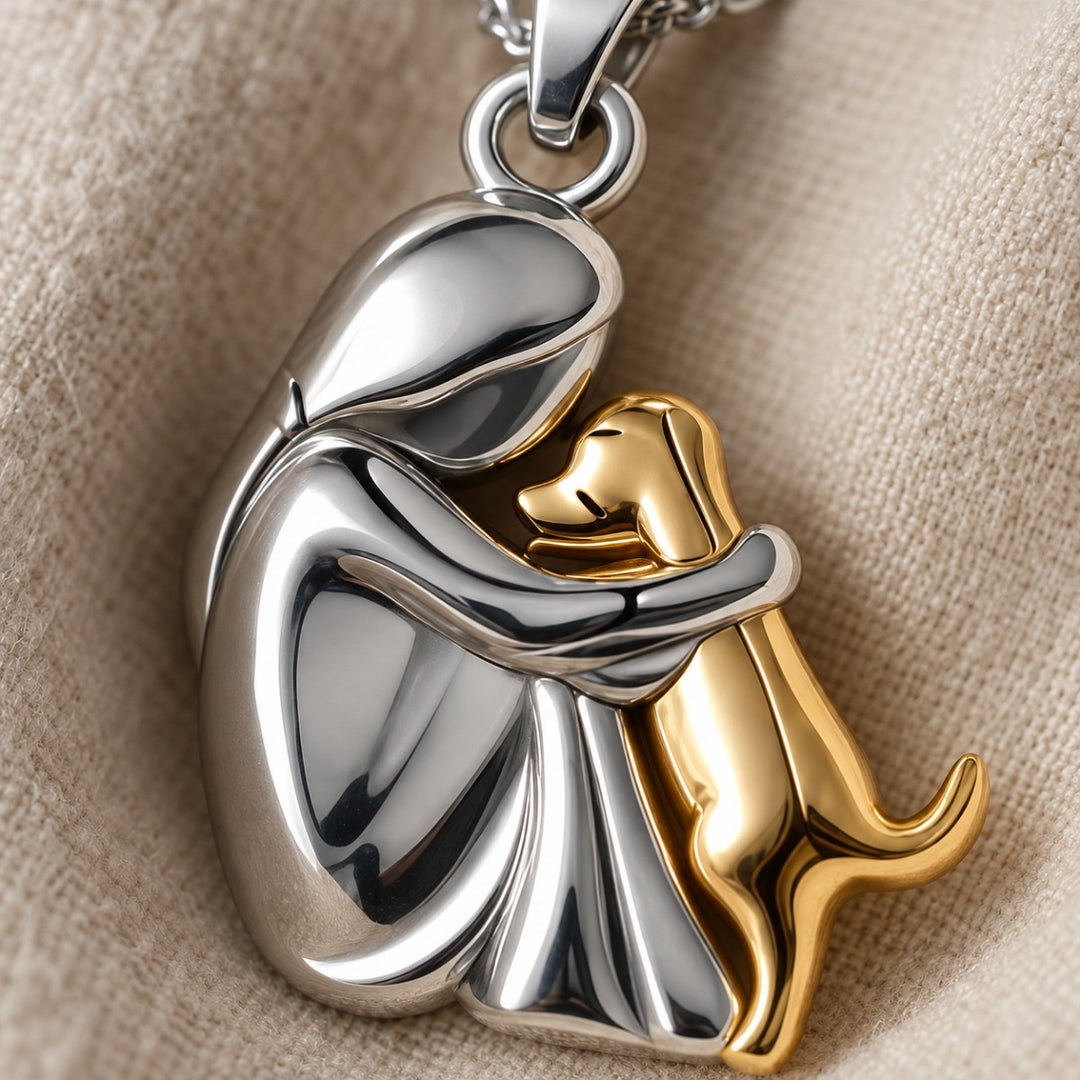 Gold &amp; Silver Necklace Béibhinn with Woman and Dog