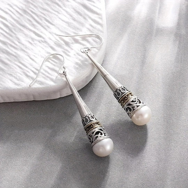 Silver Drop Earrings Sadhbh with Pearl