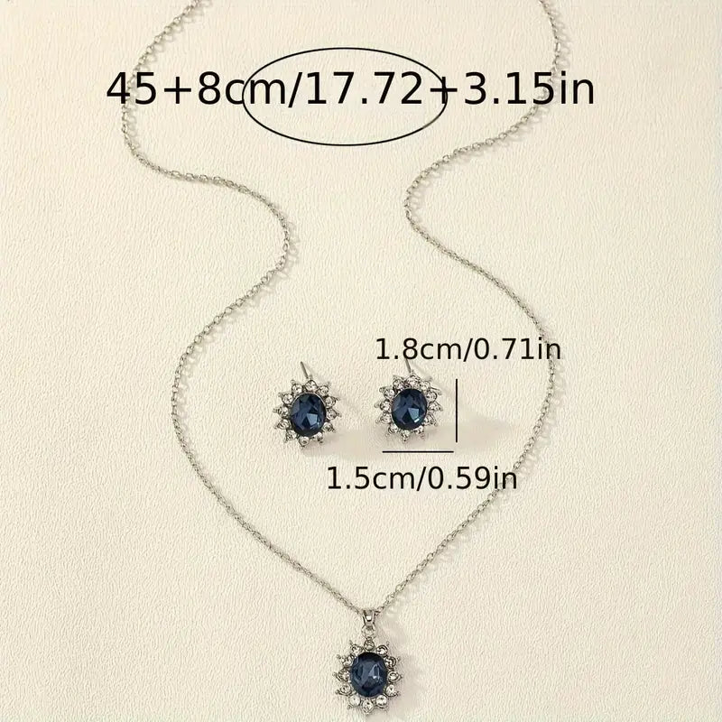 Silver Necklace Aoibhinn with Sapphire