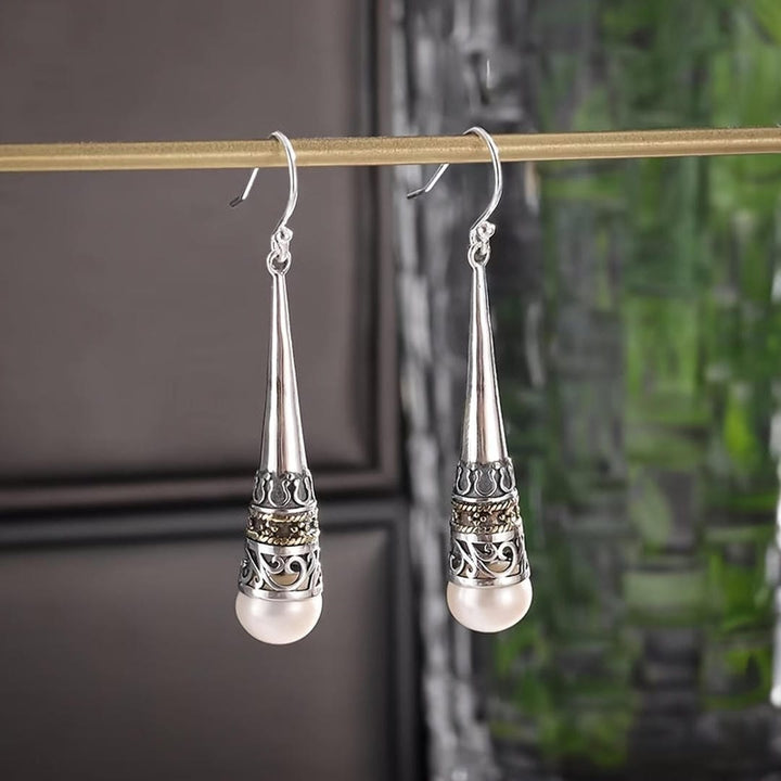 Silver Drop Earrings Sadhbh with Pearl