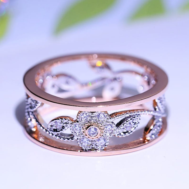 Rose Gold Ring Róisín with Crystal Flowers