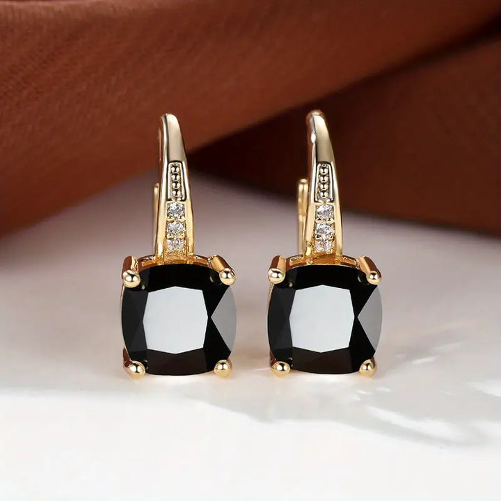 Gold Drop Earrings Gráinne with Blue Sapphire