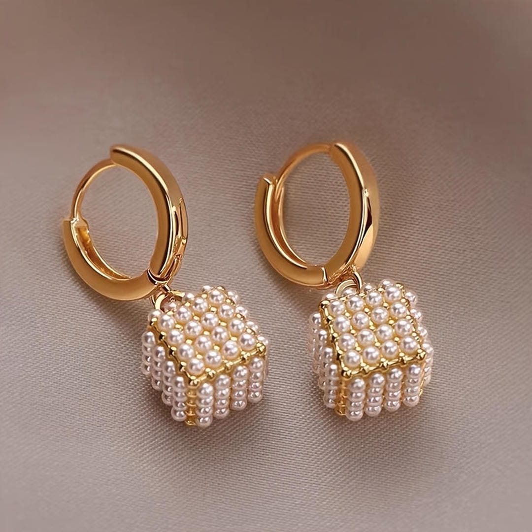Gold Pearl Drop Earrings Cong with Cube