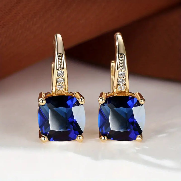 Gold Drop Earrings Gráinne with Blue Sapphire