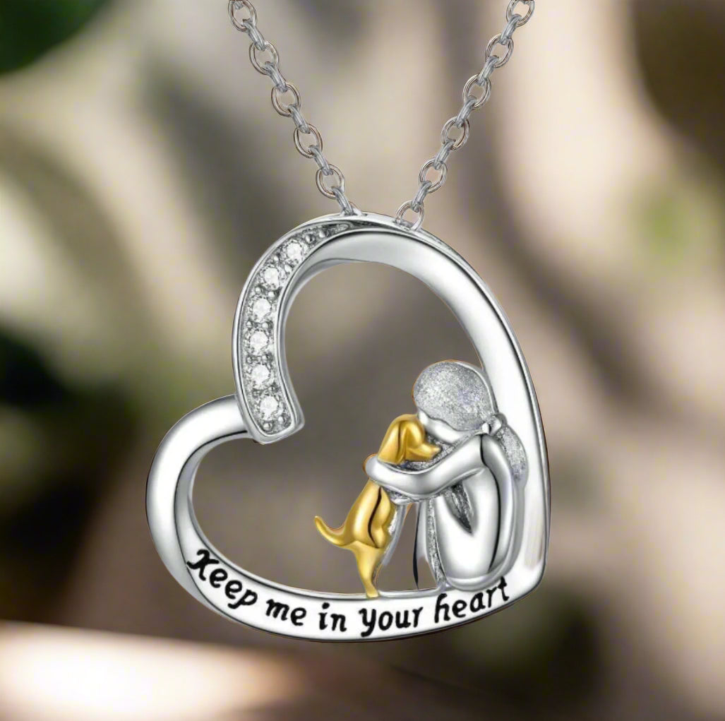 Silver Necklace Dáiríne with Gold Dog Hug and Heart