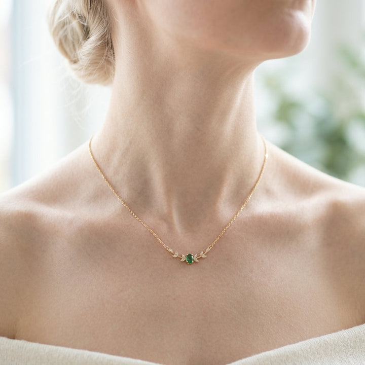 Gold Necklace Róisín with Emerald and Zirconia Leaves