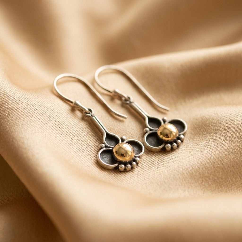 Silver Drop Earrings Kenmare with Clover Motif