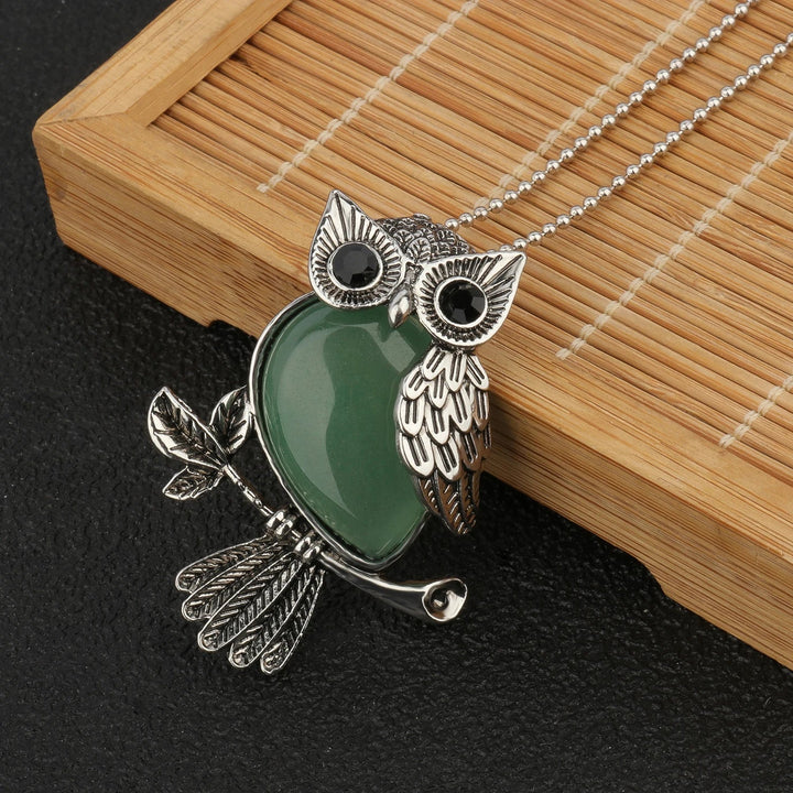 Silver Necklace Clíodhna with Owl and Amethyst