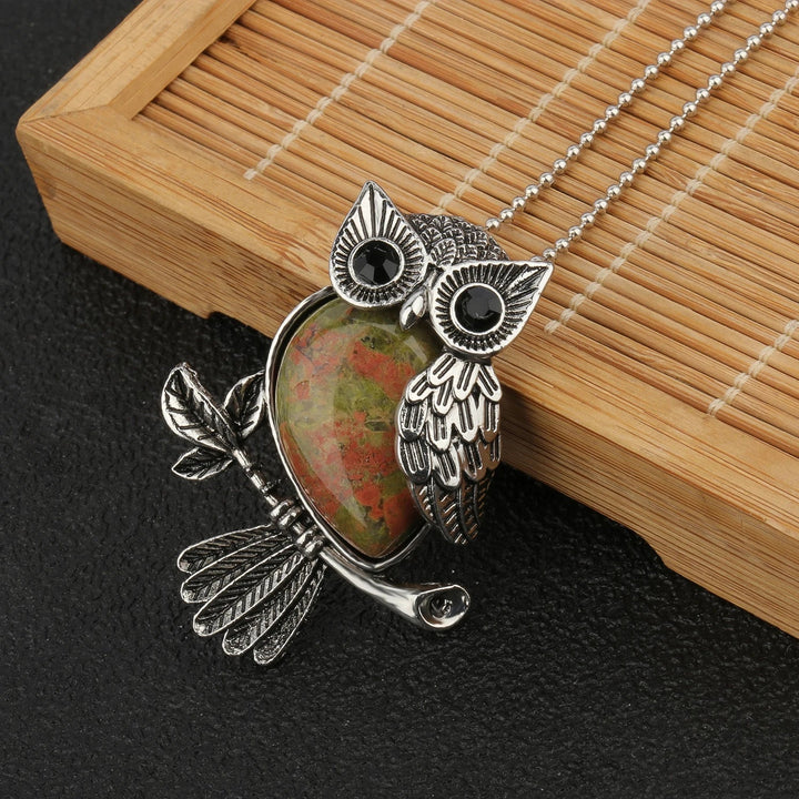 Silver Necklace Siobhán with Amethyst Owl