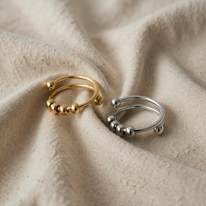 Gold Anxiety Spinner Ring Béibhinn with Fidget Beads