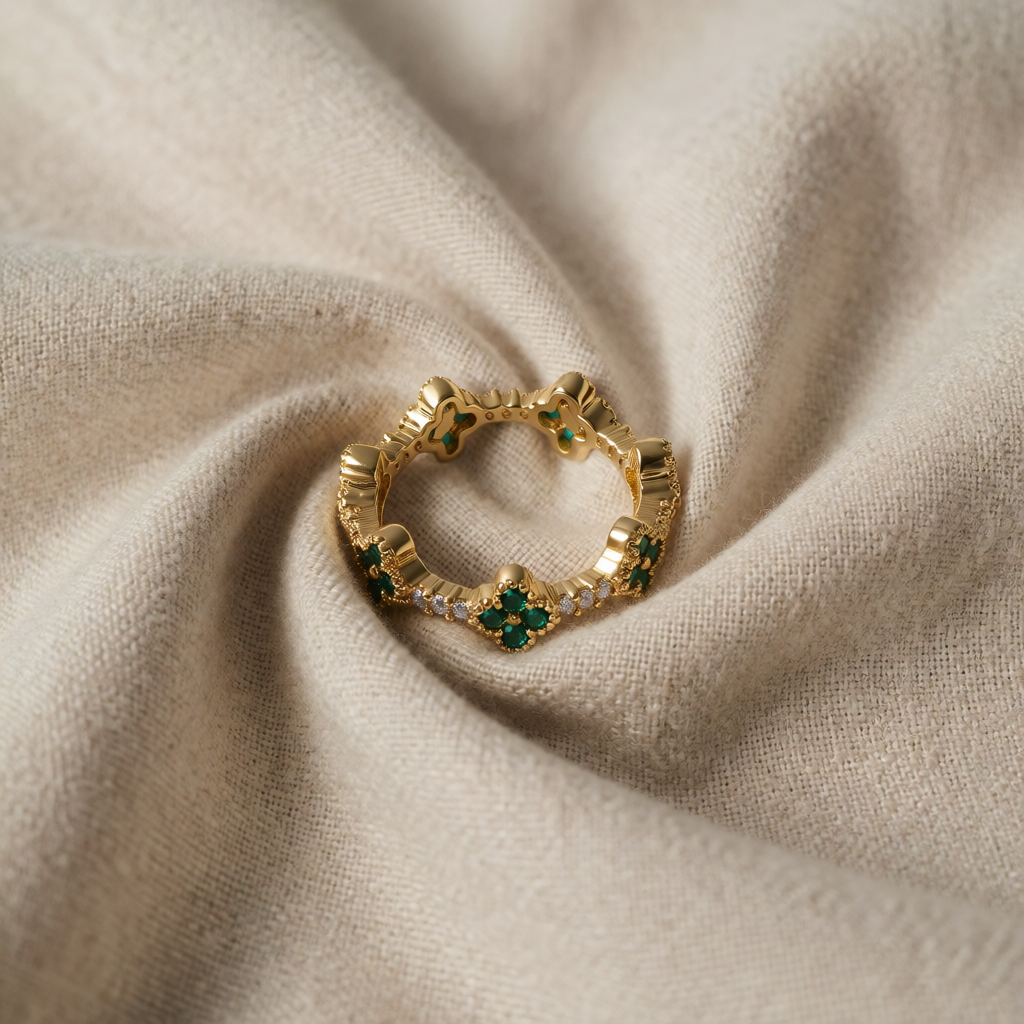 Gold Ring Aoibhinn with Zirconia