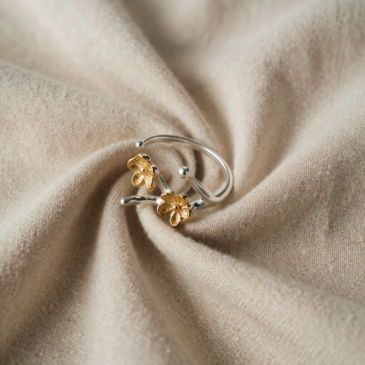 Gold &amp; Silver Adjustable Ring Aoife with Floral Motif