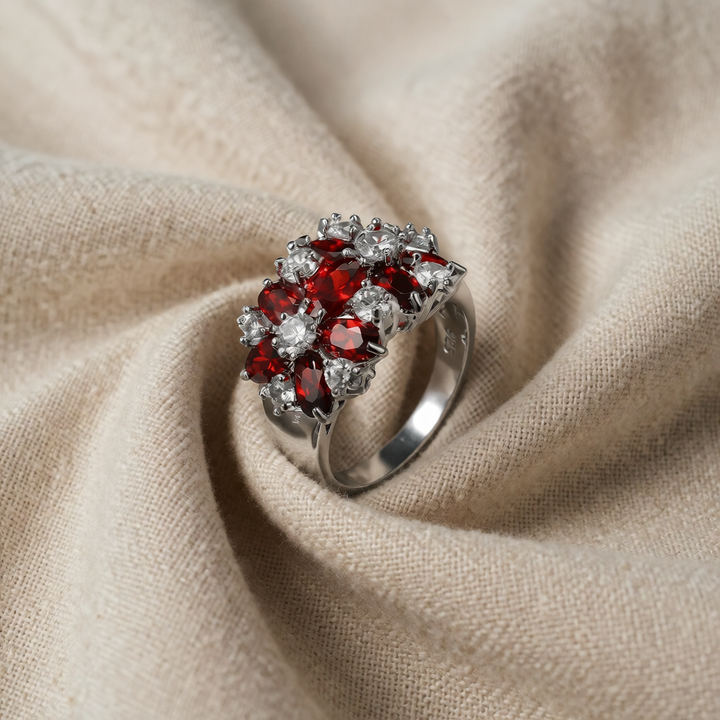 Silver Ring Órla with Garnet &amp; Zirconia