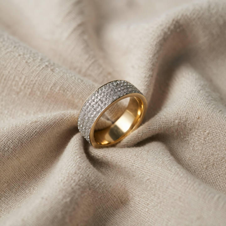 Gold &amp; Silver Ring Dáiríne with Crystal