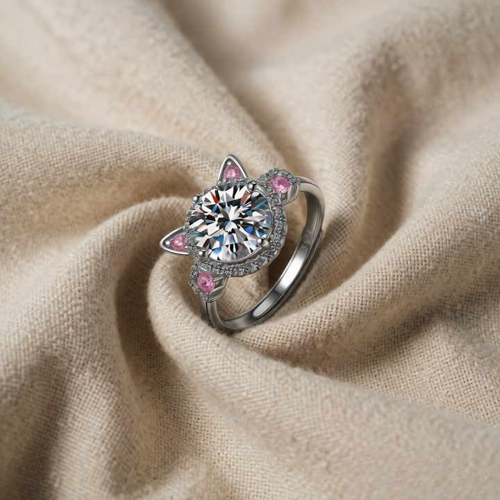 Silver Cat Ring Íde with Cubic Zirconia