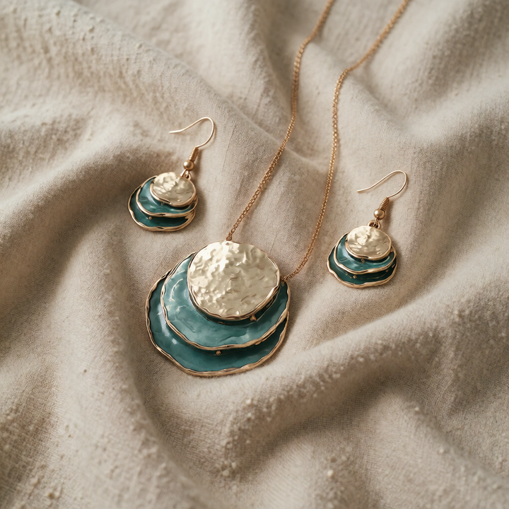 Gold Necklace Set Bríd with Blue Enamel
