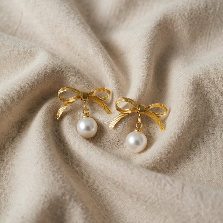 Gold Drop Earrings Sorcha with Pearl and Bow