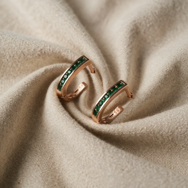 Rose Gold Huggie Earrings Cong with Emerald