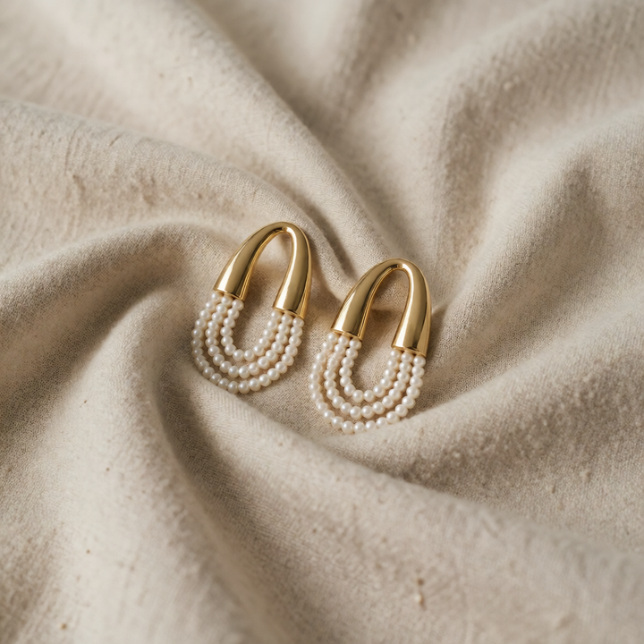 Gold Hoop Earrings Treasa with Pearls