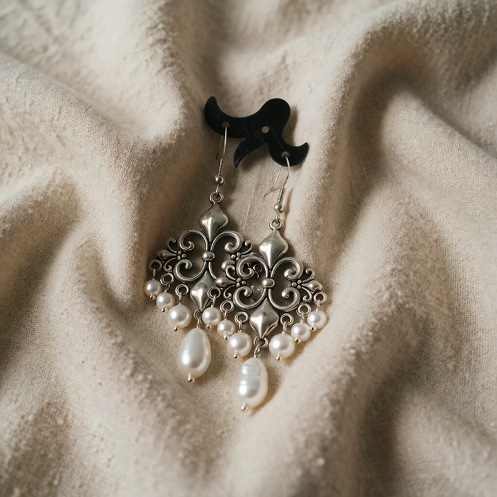 Silver Drop Earrings Aoibh with Pearl Chandelier