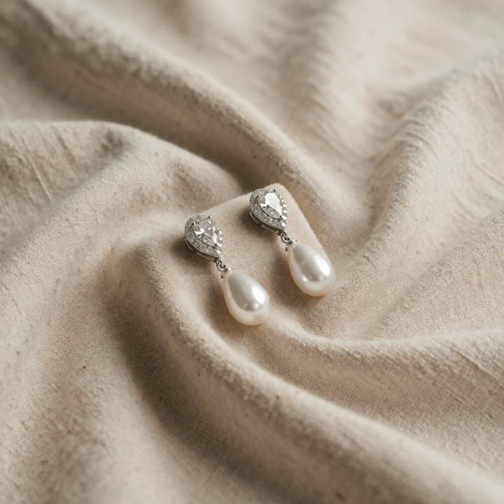 Silver Drop Earrings Eithne with Teardrop Pearl