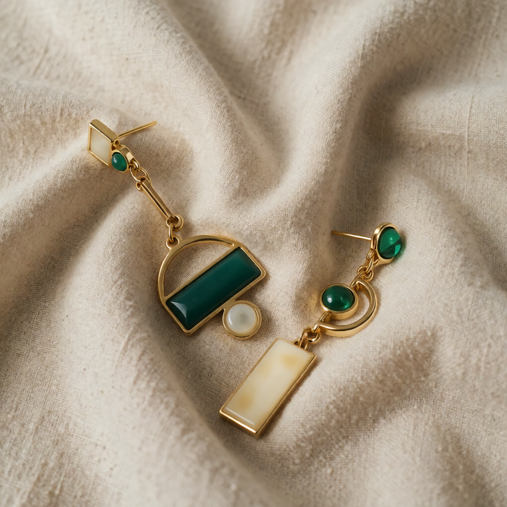 Gold Drop Earrings Bríd with Green Stones &amp; Pearl