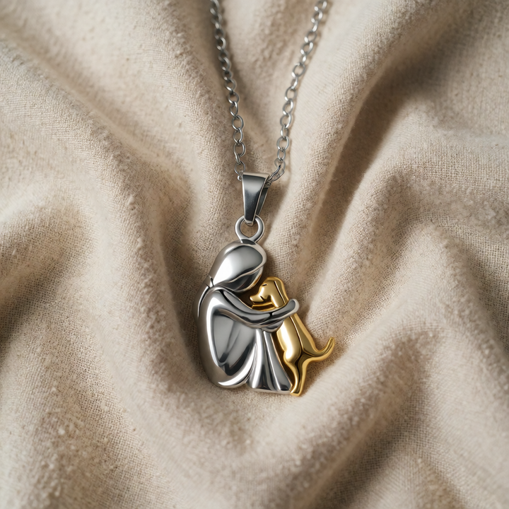 Gold &amp; Silver Necklace Béibhinn with Woman and Dog