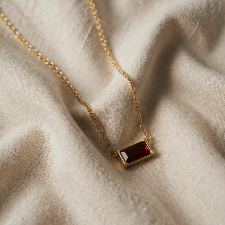 Gold Necklace Niamh with Baguette Ruby