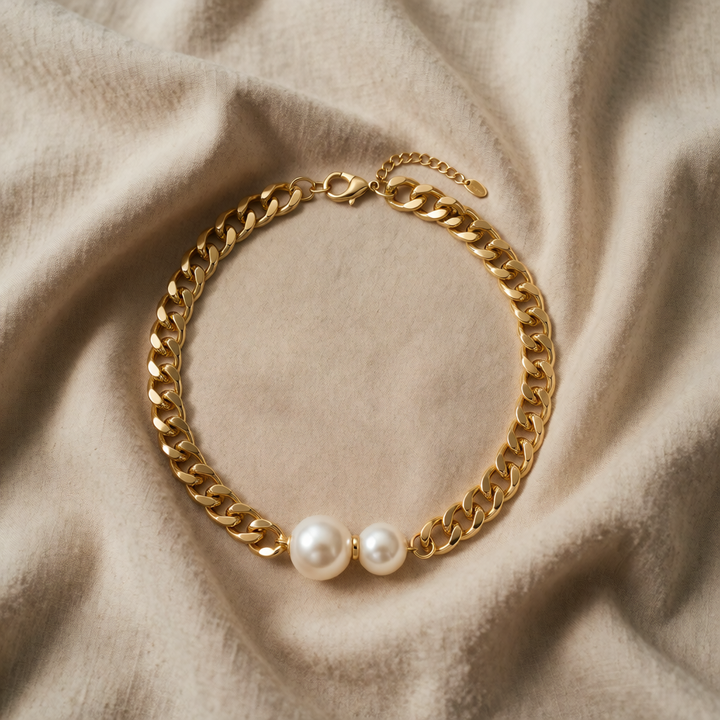 Gold Chain Necklace Béibhinn with Double Pearls