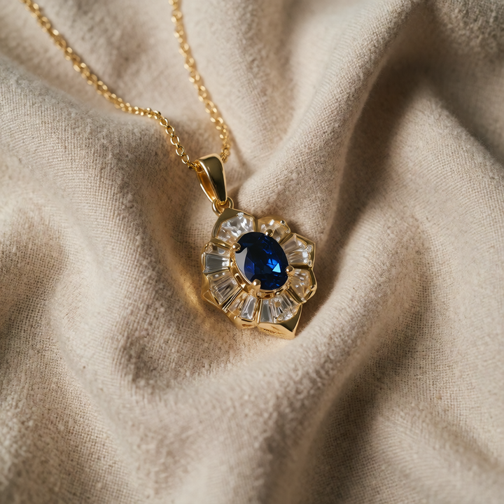 Gold Necklace Neasa with Sapphire