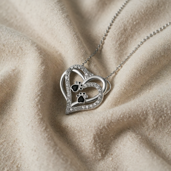 Silver Necklace Nóra with Paw Prints Heart