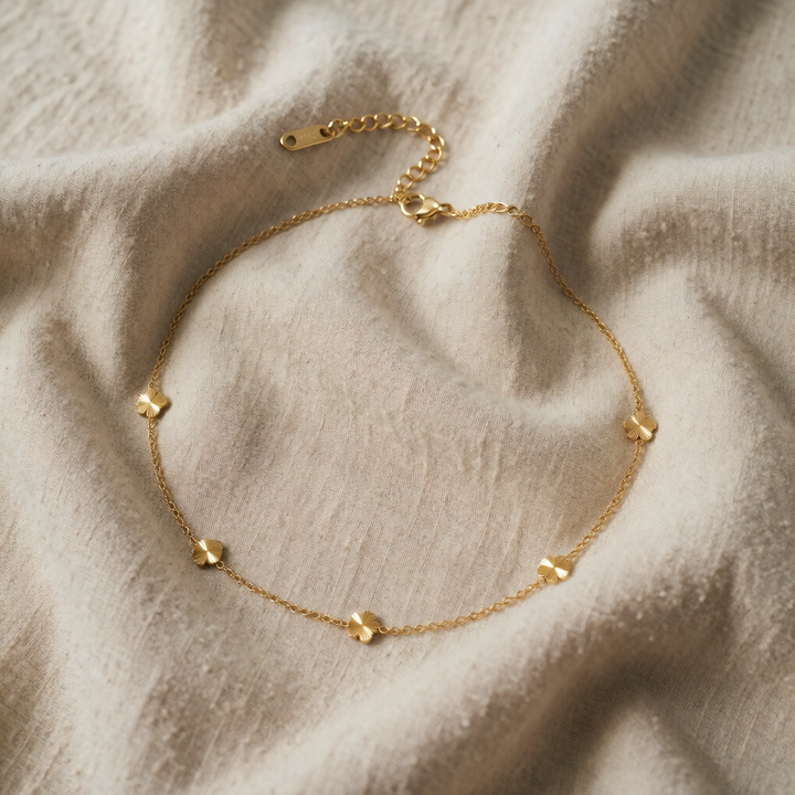 Gold Necklace Sinéad with Fan Motifs