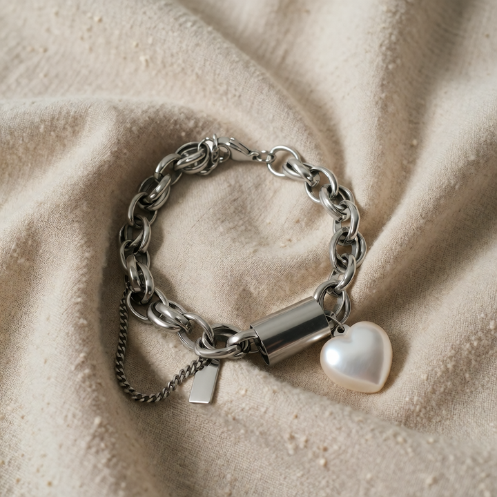Silver Chain Bracelet Sorcha with Pearl Heart